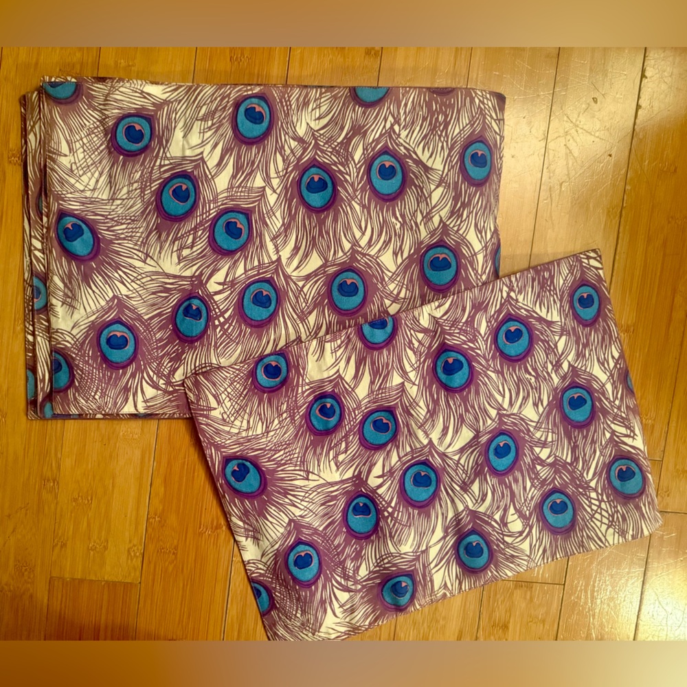 Blue and Purple Peacock Feather Placemats (6) New